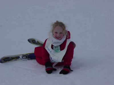 Allison O'Donnell skiing for her first time at Hoodoo Oregon - Skiing Oregon