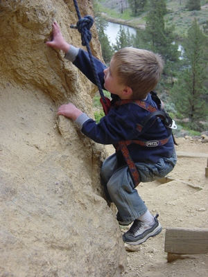 Tanis O'Donnell climbing Bunny Stew - Smith Rock - Climbing Oregon
